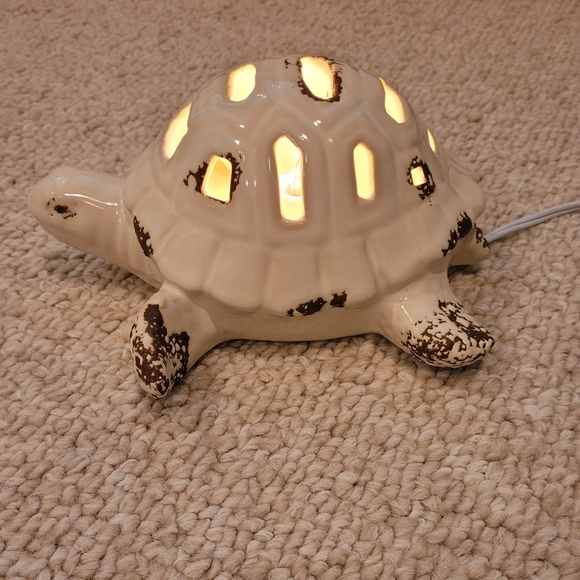 Pottery Turtle Side Accent Lamp Night Light Cream/Brown Sea life. - Picture 9 of 10
